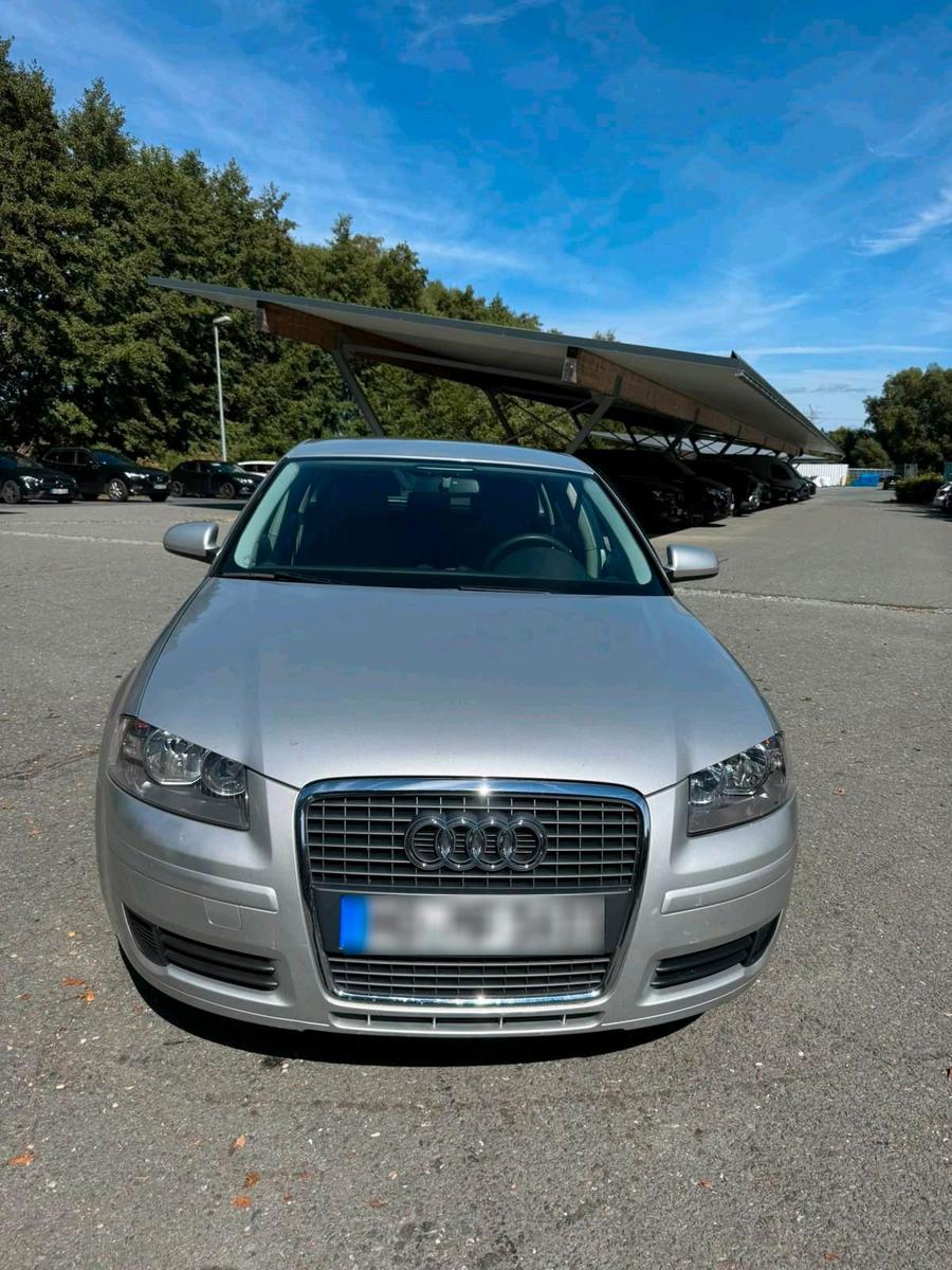 Audi A3 2006 — interior