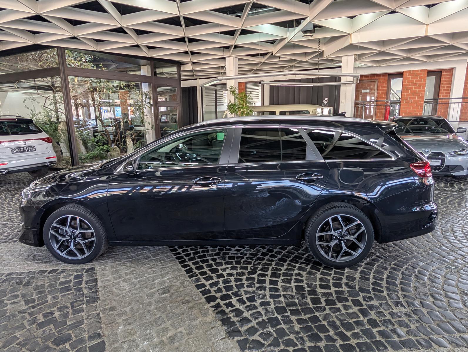 Kia cee'd Sportswagon 1.5 Spirit ACC JBL KAM 7J Gar.