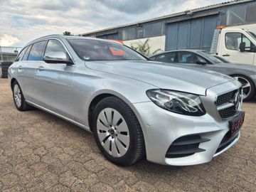 Mercedes E 200 - 4