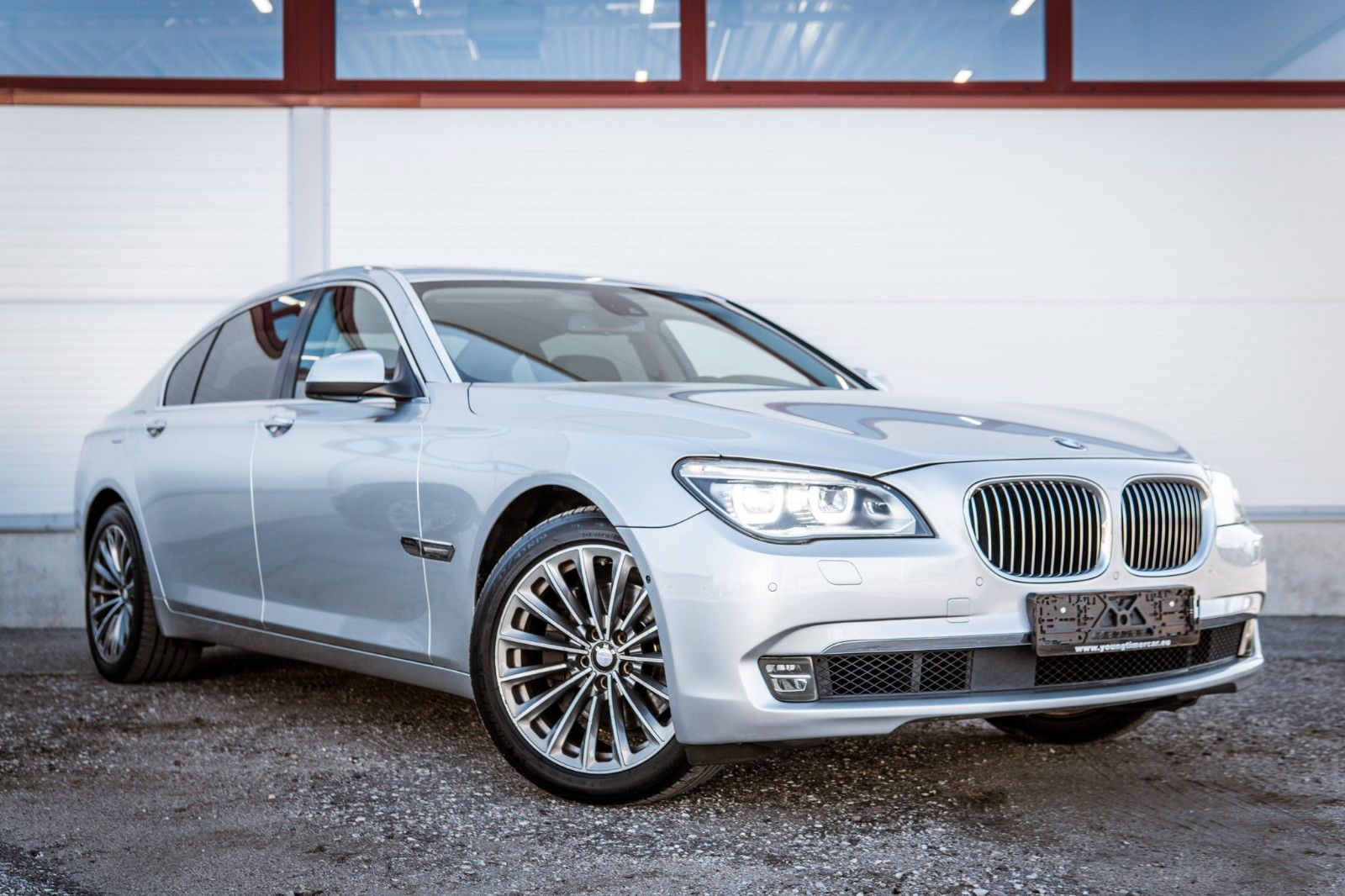 BMW 740 - 1