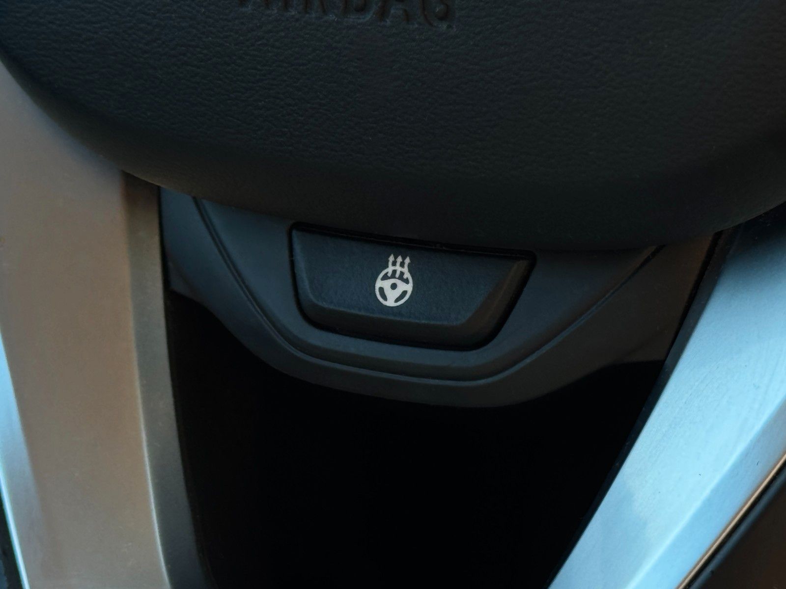 Fahrzeugabbildung BMW 118i Advantage Kamera CarPlay LC Prof. LHZ SHZ