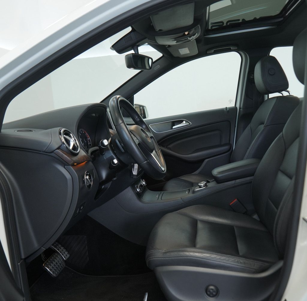 Mercedes Benz B 200