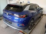 Volkswagen ID.4 Pro Performance 150 kW Wärmepumpe AHK Pano - blaue Volkswagen ID.4