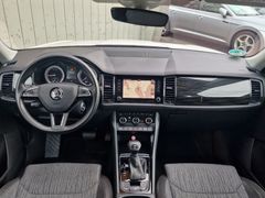 Fahrzeugabbildung Skoda Kodiaq Style 4x4 Navi LED PDC ACC DAB Keyless