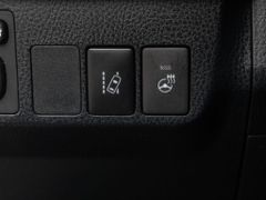 TOYOTA RAV 4 2.5 4x2 Hybrid Team Deutschland *WKR*