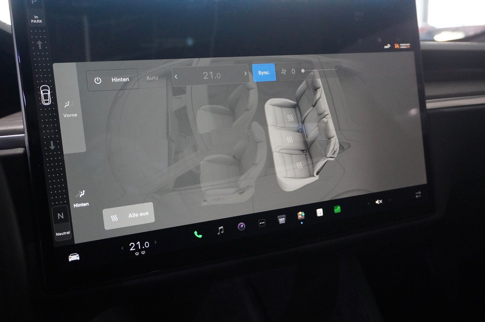 Fahrzeugabbildung Tesla Model S DUAL-MOTOR LONGRANGE NAVI/AMD/YOKE/LEDER