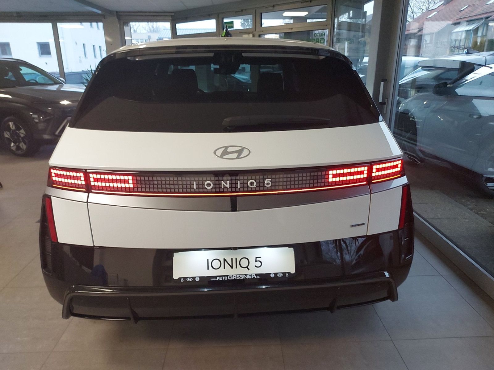 Fahrzeugabbildung Hyundai IONIQ 5  325 PS N Line X 4WD Sitzpaket Mj.25