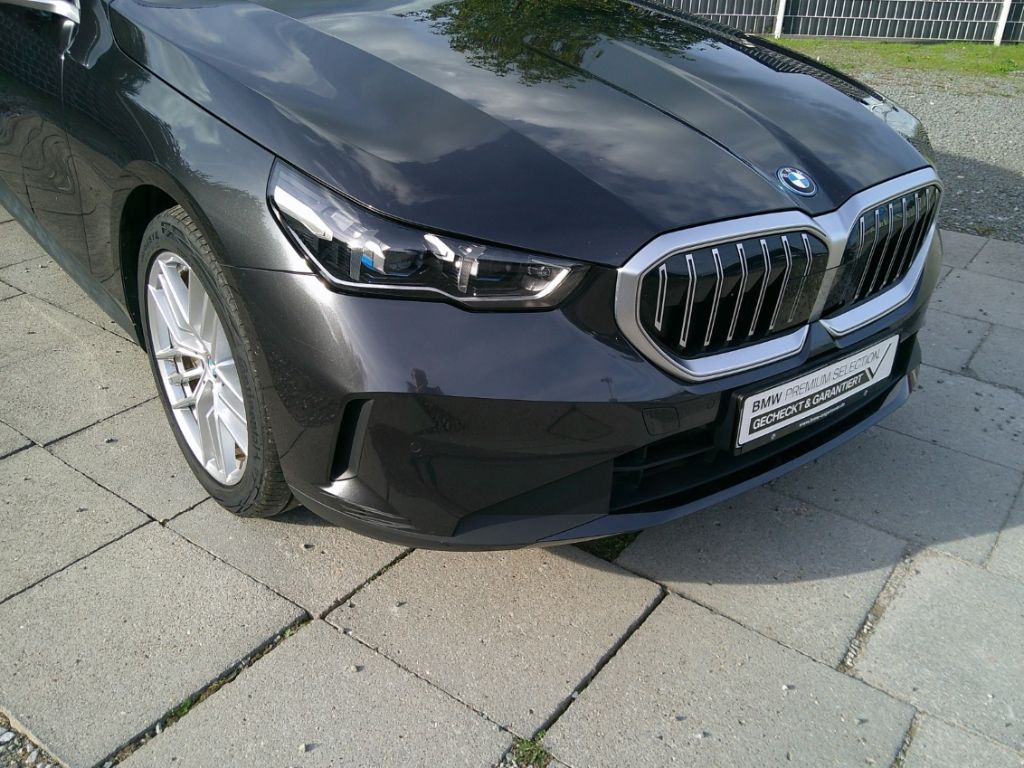 BMW 550 e xDrive Glasdach Driv.Assist Pr Autobahnas foto 3