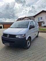 Volkswagen T5 Kühltransporter - silberne Volkswagen T5 Transporter
