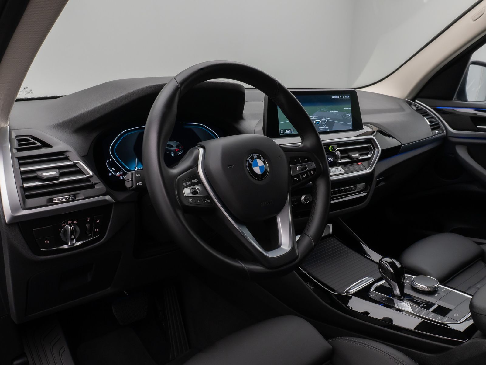Fahrzeugabbildung BMW X3 xD20i Kamera DAB Leder Alarm M Sport 18Zoll