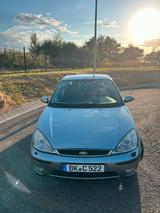 Ford Focus 1.6 Ambiente Ambiente - gebrauchte Ford Focus aus dem Jahr 2002