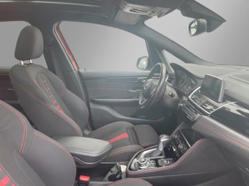 BMW 220i Active Tourer Sport Line*Automatik*PDC*BT*