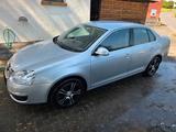 Volkswagen Jetta 2.0 FSI Automatik Comfortline Comfortline - gebrauchte VW Jetta aus dem Jahr 2007