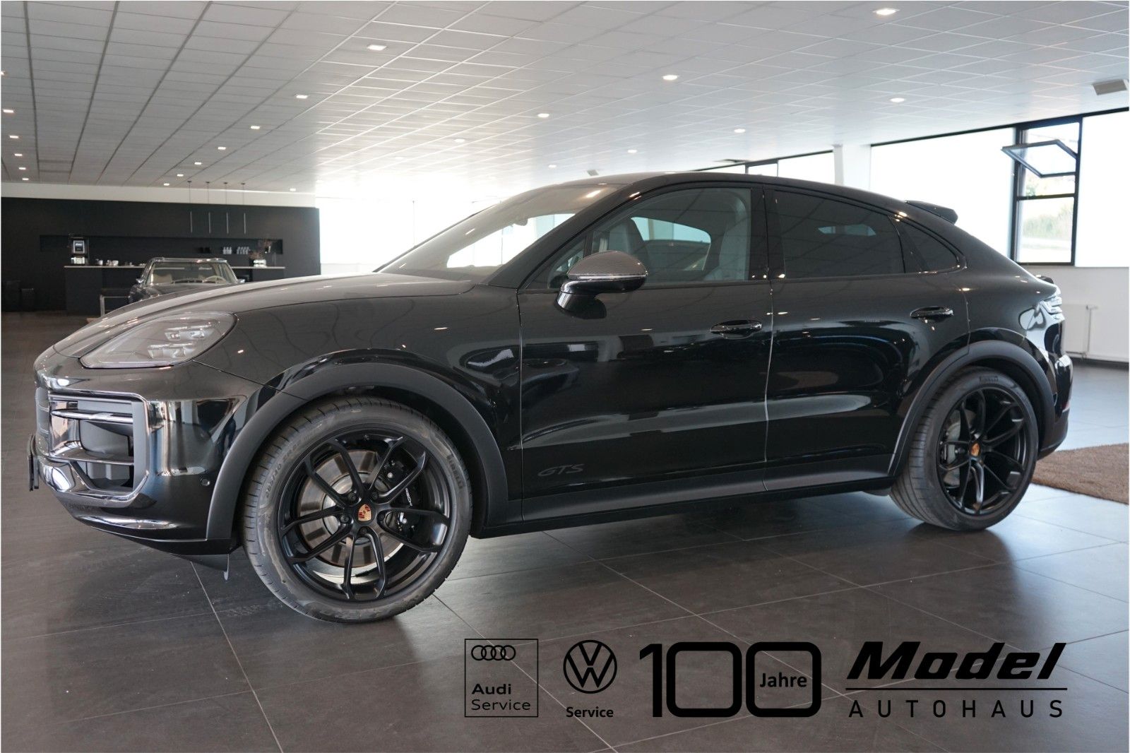 Porsche Cayenne E-Hybrid Coupe | Burmester | Carbon
