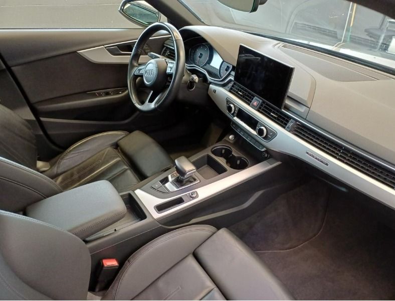 Fahrzeugabbildung Audi A4 Avant 45 TDI quattro S line PANORAMA KAMERA L