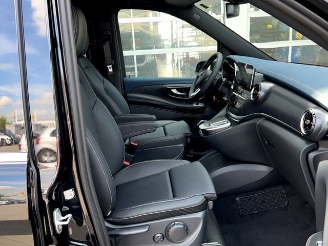 Fahrzeugabbildung Mercedes-Benz EQV 300 AV lang 360°Cam Burmester NAV Airmatic
