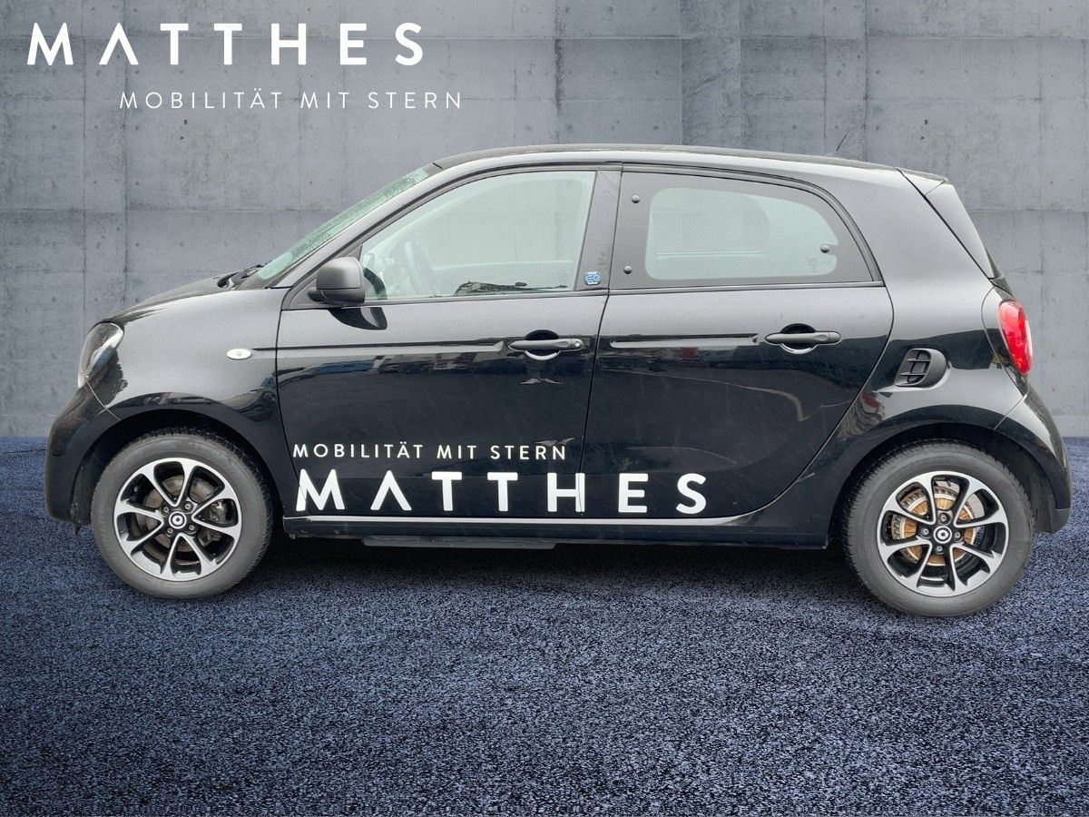 Fahrzeugabbildung Smart Smart ForFour EQ DAB/Tempomat/Klima