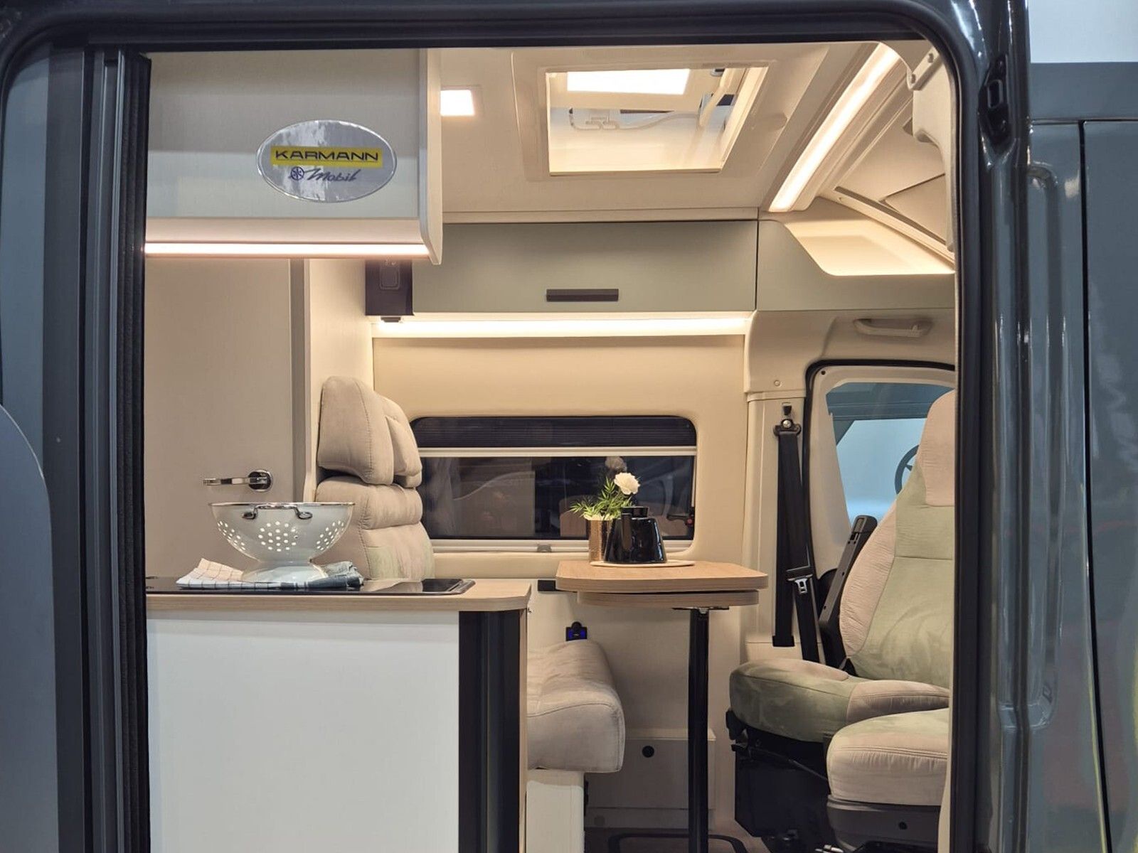 Fahrzeugabbildung Karmann Davis Trendstyle DA 620 TSC Dörr-Paket 30 Jahre