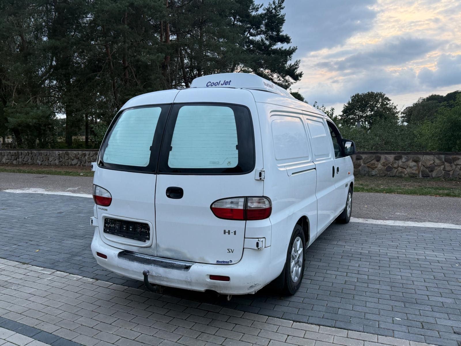 Hyundai H-1