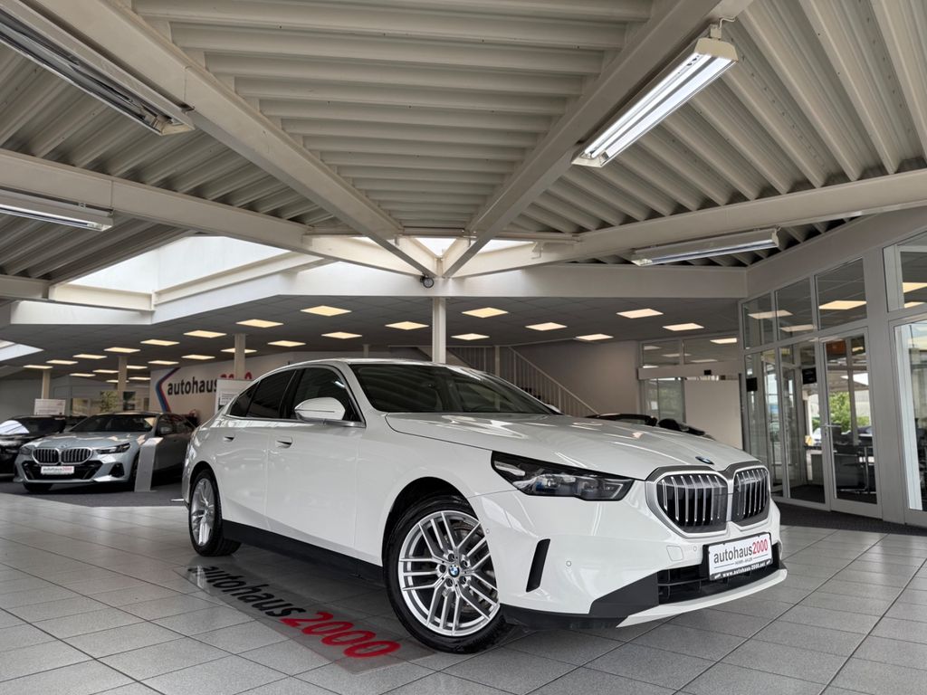 Image of BMW 520