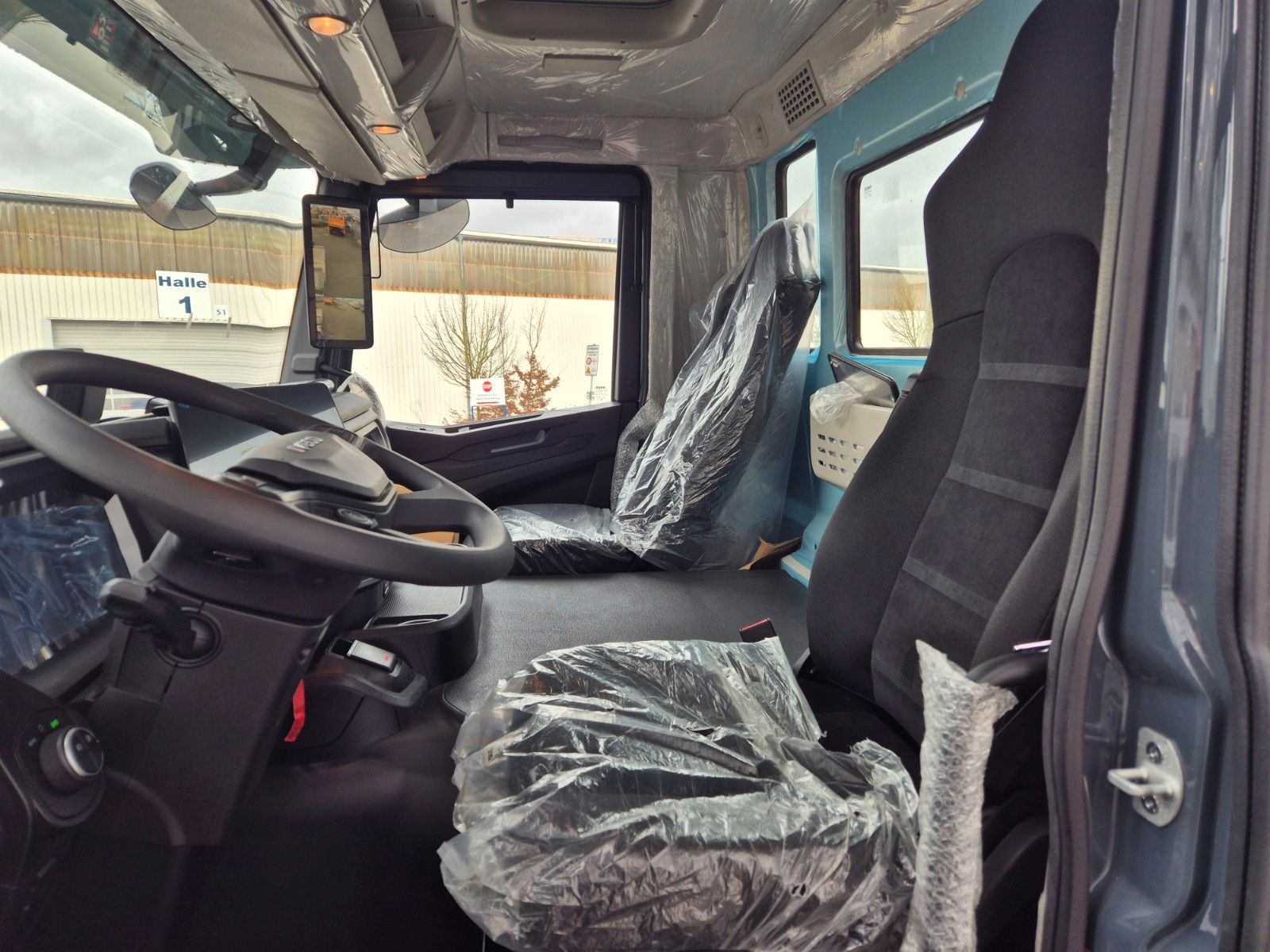 Fahrzeugabbildung Iveco AD300X54Z/P HR 6x4 Abrollkipper
