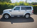 Dodge Nitro SXT 2.8 CRD 4WD Autom. - Dodge Nitro mit Diesel-Antrieb