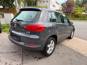 Volkswagen Tiguan - 5