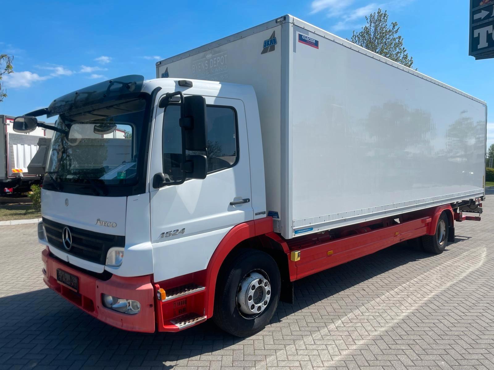 Mercedes-Benz 1524 l