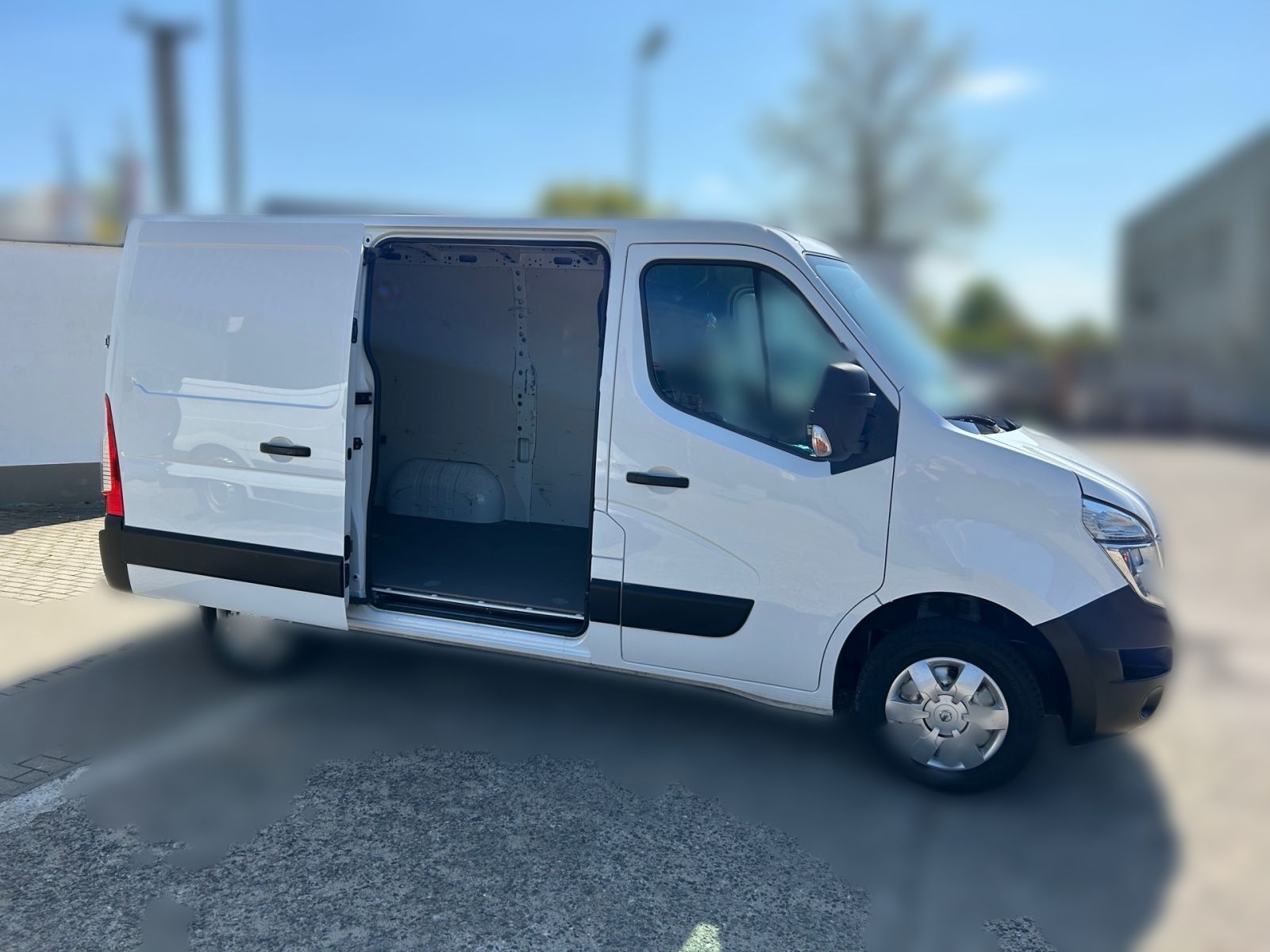 Fahrzeugabbildung Nissan NV400 Kastenwagen L1H1 2,8t PRO AHK