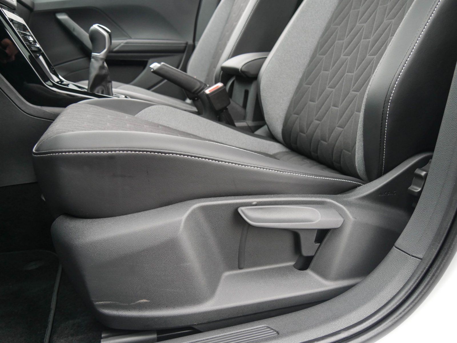 Volkswagen T-Cross - Bild 15