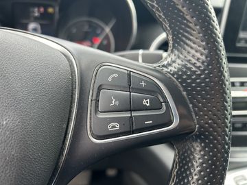 Mercedes V 220 - 9