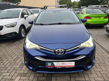 Toyota Avensis - 2