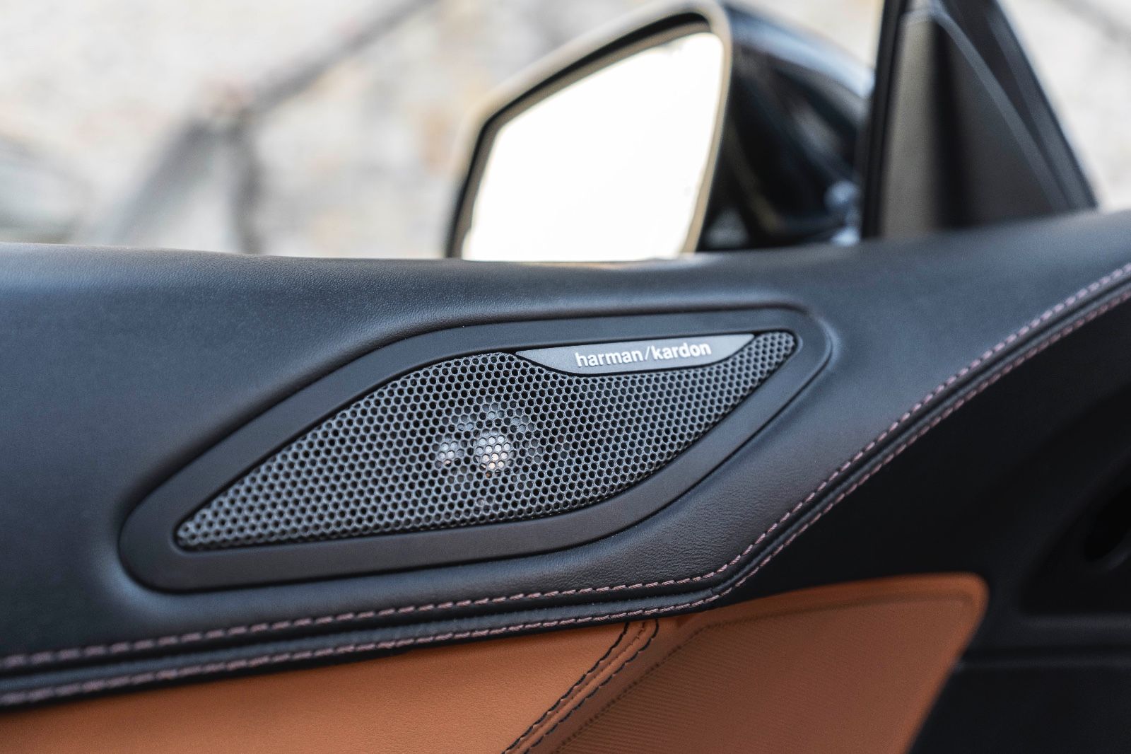 Fahrzeugabbildung BMW 650i xDrive Cabrio H&K LED CARPLAY NAV KAM ACC