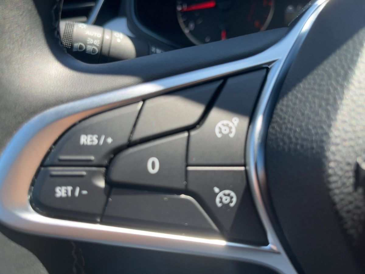 Fahrzeugabbildung Renault Clio EVOLUTION TCe 90 Autom. Klima EPH 7"Touch