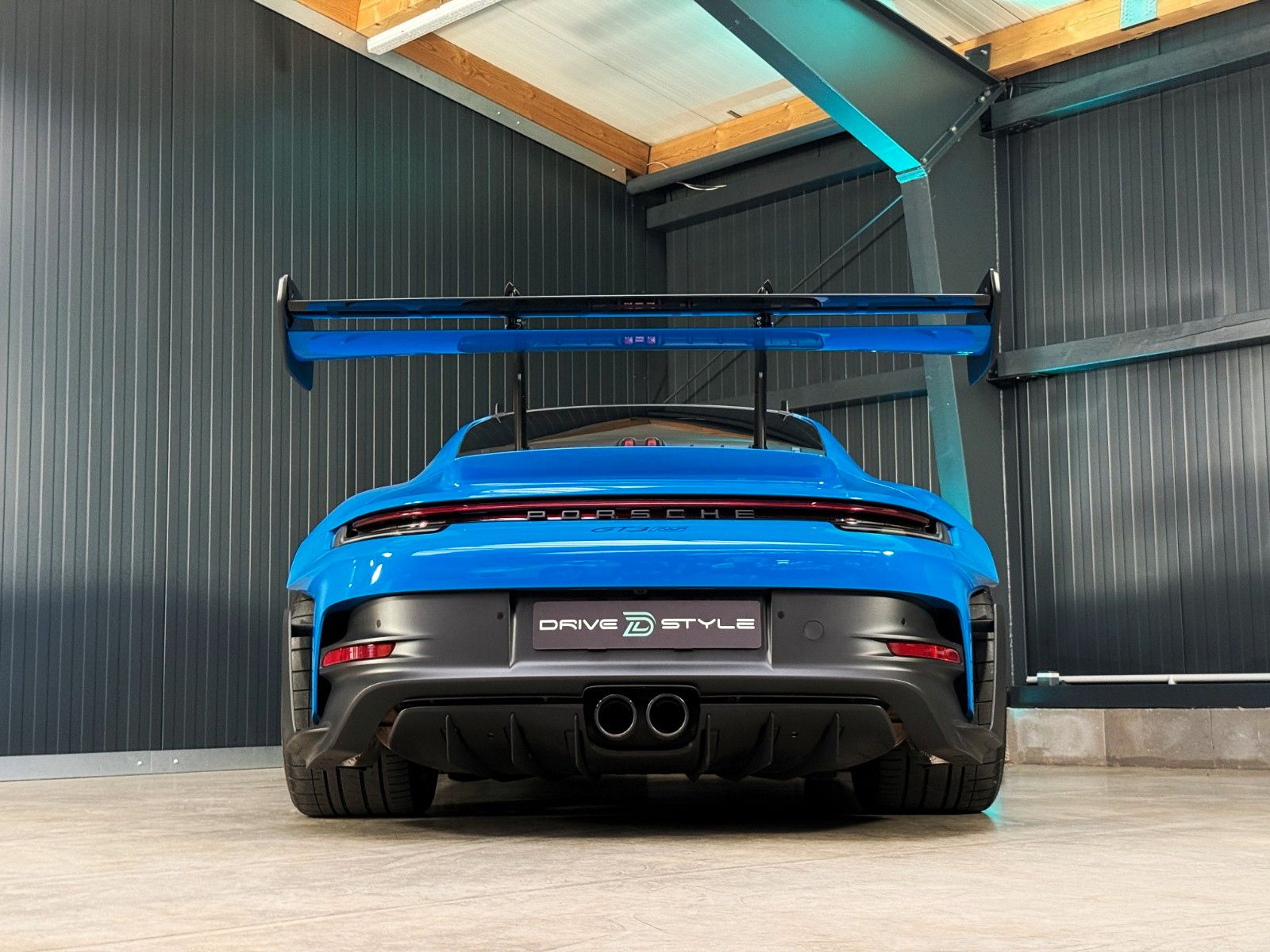 Fahrzeugabbildung Porsche 992 GT3 RS + Approved + Weissach + Sharkblue