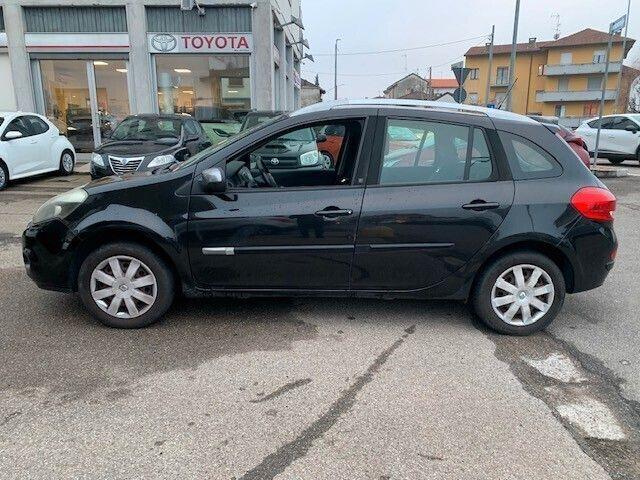 Renault Clio 2011 — photo 7