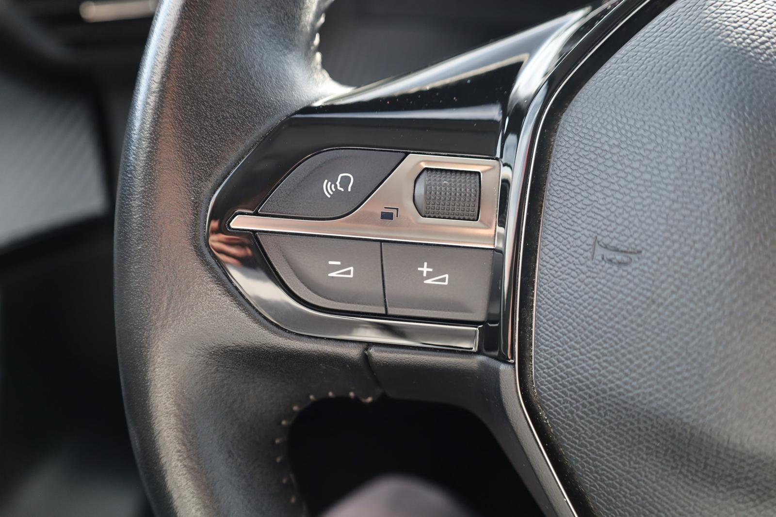Peugeot 2008 1.2 PureTech Allure Pack LED PDC Tempomat, миниатюра 24