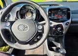 Toyota Aygo (X) 1,0-l-VVT-i Team Deutschland 1.Hand - Toyota Aygo (X): Von Privat