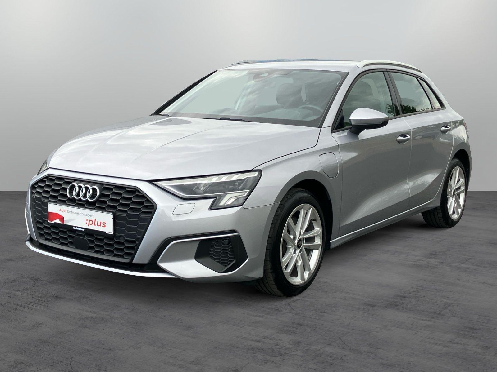 Audi A3 Sportback 40TFSIe S-tronic/ CarPlay, LED, ACC