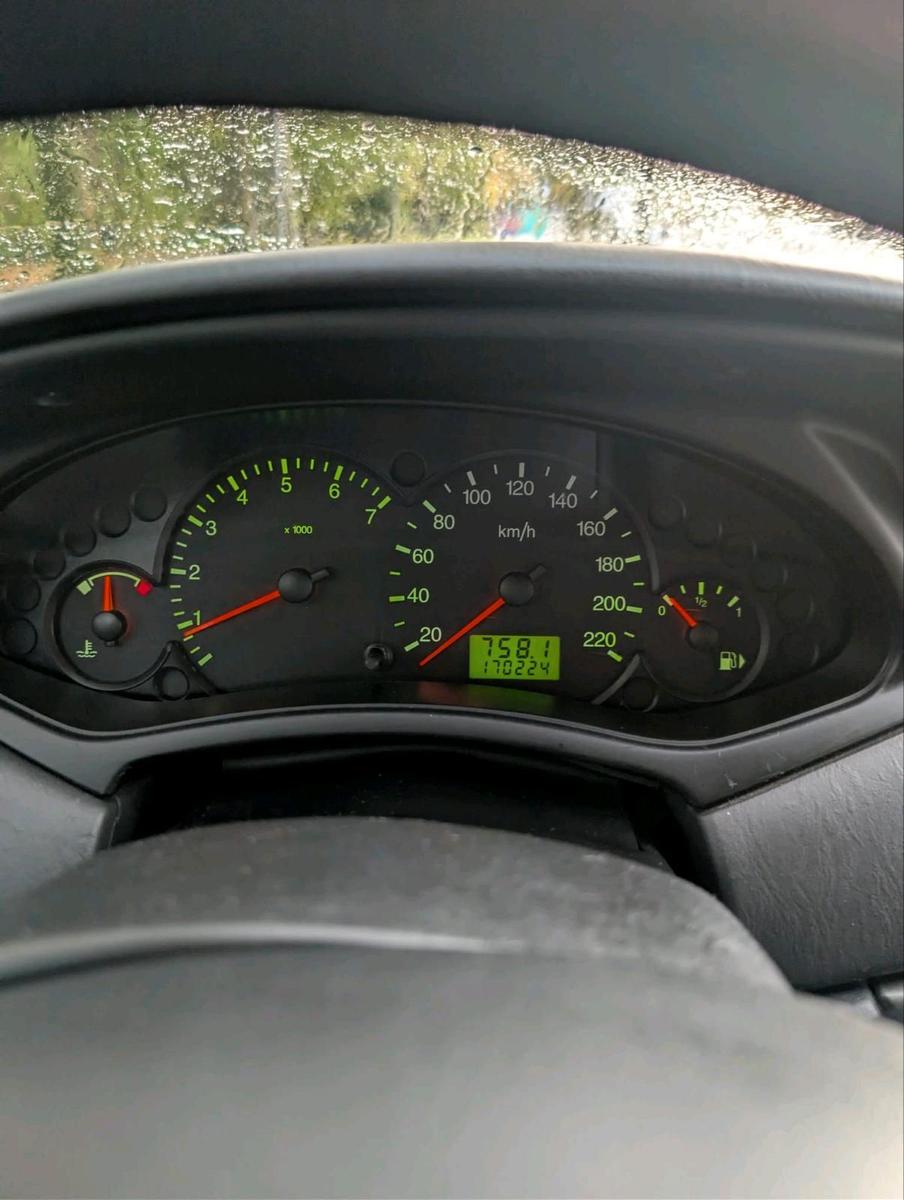 Ford Focus 2004 — photo 6