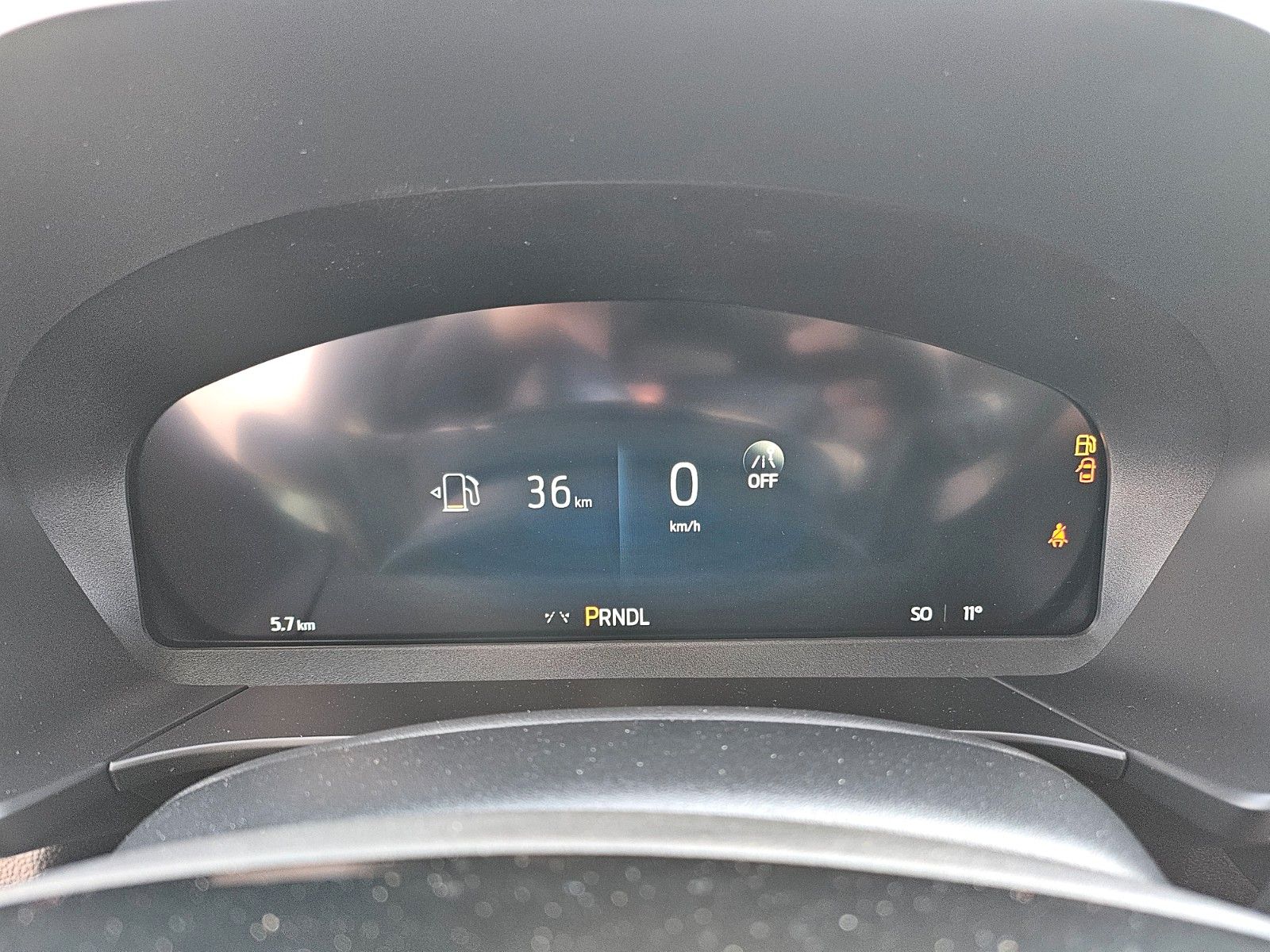 Fahrzeugabbildung Ford Kuga Hybrid Titanium