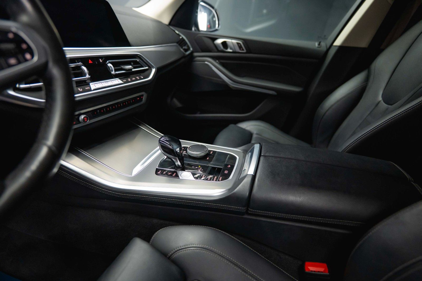 Fahrzeugabbildung BMW X5 xDrive 30d Sport Shadow | ACC | LED | Live CP