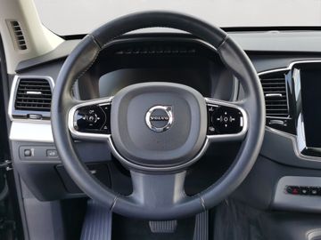 Volvo XC90 - 11