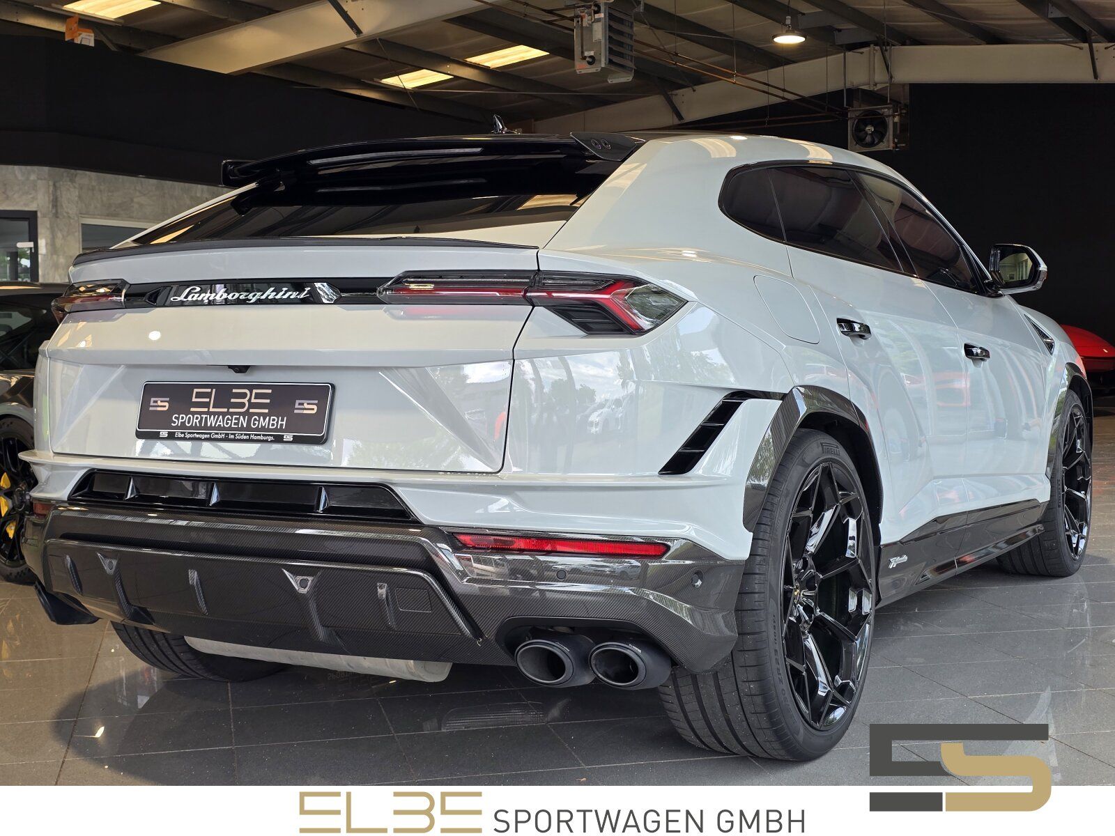 Lamborghini Urus PERFORMANTE FULL CARBON Akrapovic B&O foto 9