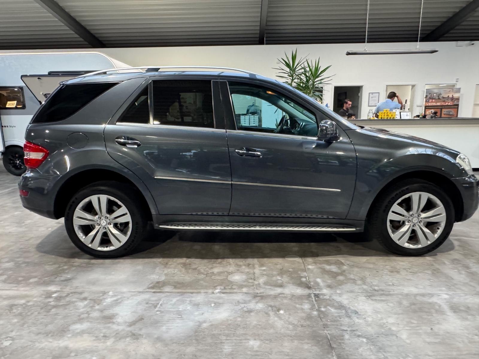 Mercedes-Benz ML 350 LPG Gas Leder 20" RFK AHK Sportpaket