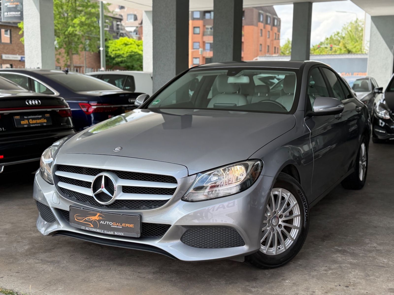 MERCEDES-BENZ C 180