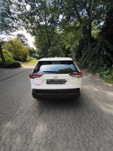Toyota RAV 4 - scheckheftgepflegt, Garagenfahrzeug - gebrauchte Toyota RAV 4 aus dem Jahr 2020