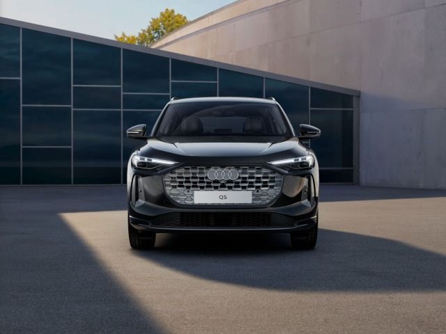 Audi Q5 SUV TFSI quattro 150 kW S tronic imagem 2