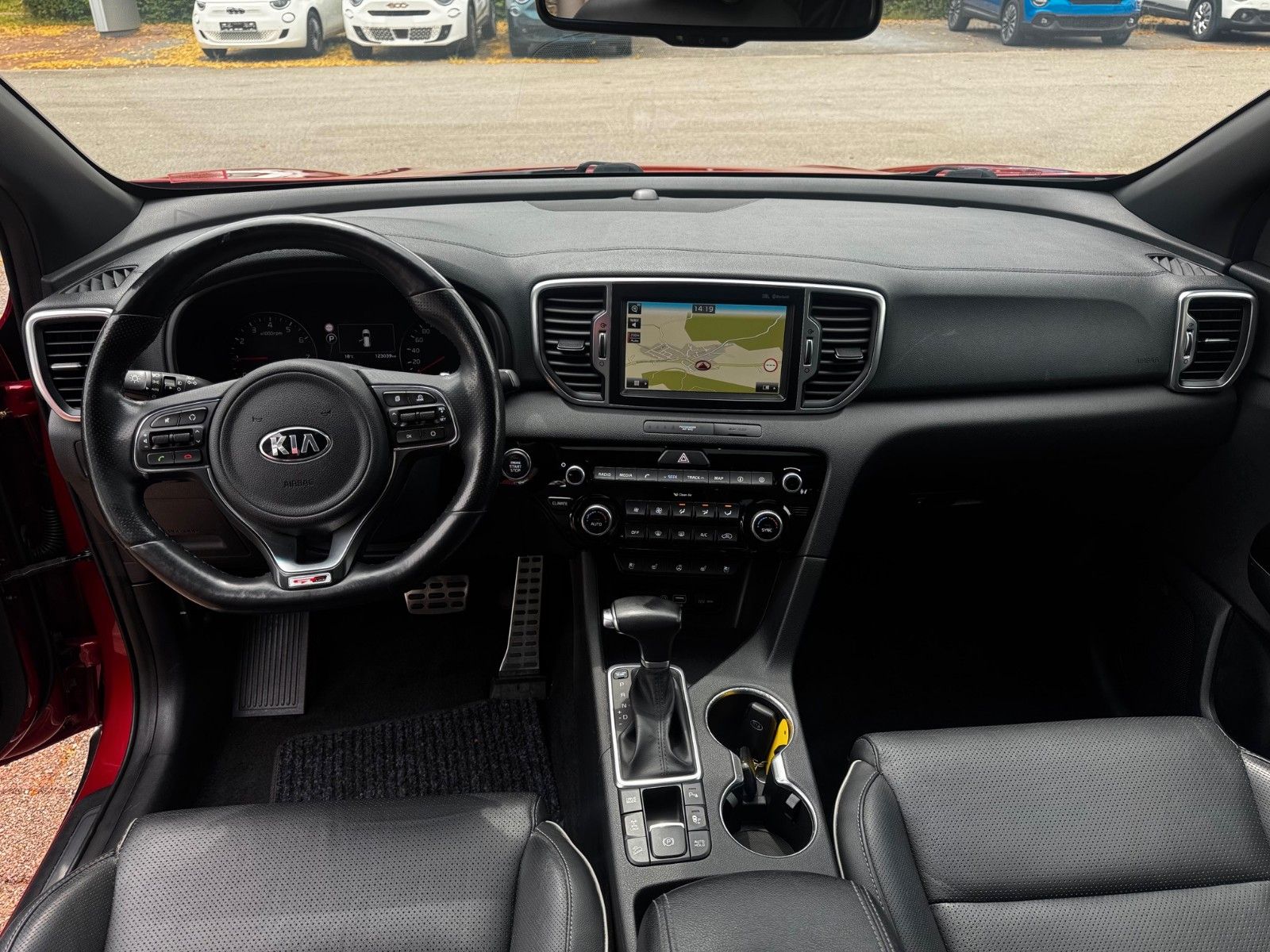 Fahrzeugabbildung Kia Sportage GT-Line 4WD GLASDACH SITZKÜHLUNG