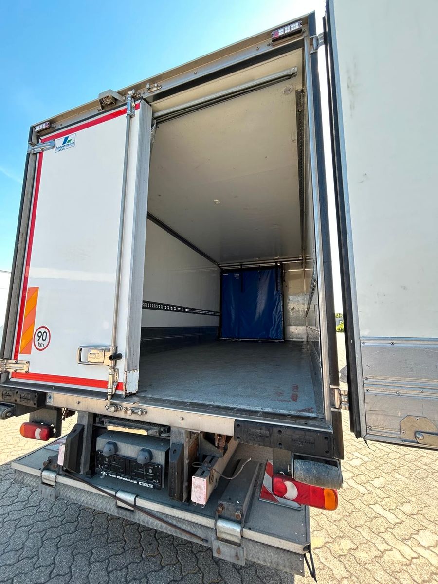 Fahrzeugabbildung Iveco 120E21 Kühlkoffer, Carrier, Dhollandia